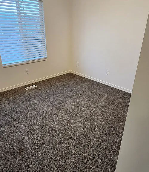 5486 W Venetia St — Photo 12