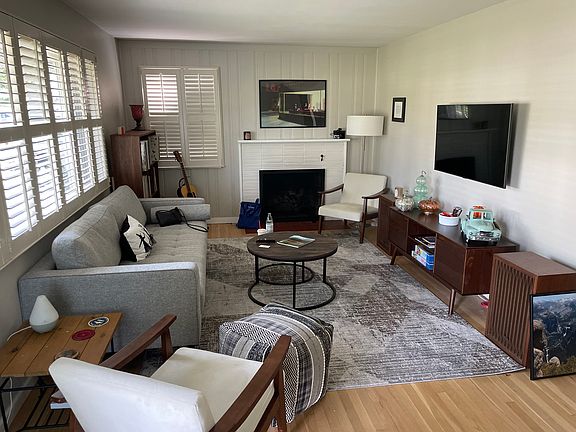 3rd image of 171 Village Dr
