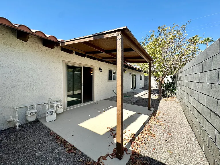 561 Desert View Dr #4 — Photo 11