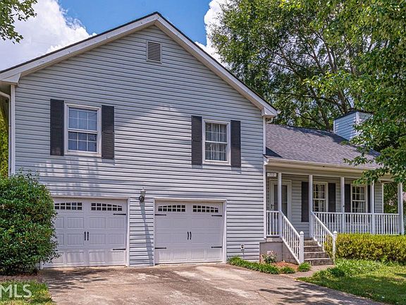 2nd image of 712 Fallowfield Dr
