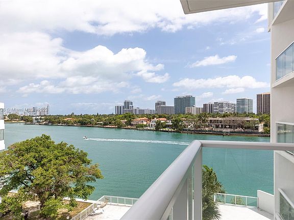 5th image of 9821 E Bay Harbor Dr #601