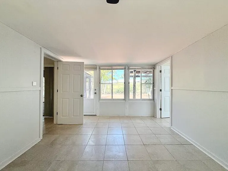 10108 Paradise Blvd — Photo 25