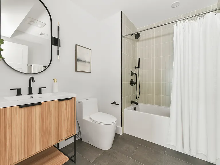 10 Geneva St #6 — Photo 4
