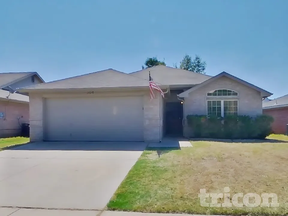304 Sardius Blvd