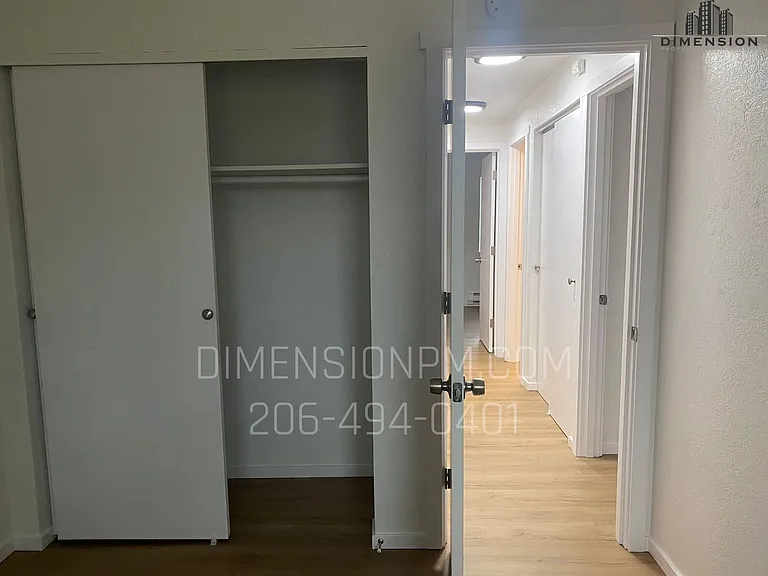 2 & 3 Bedroom Apartments Near Trail! — Photo 22