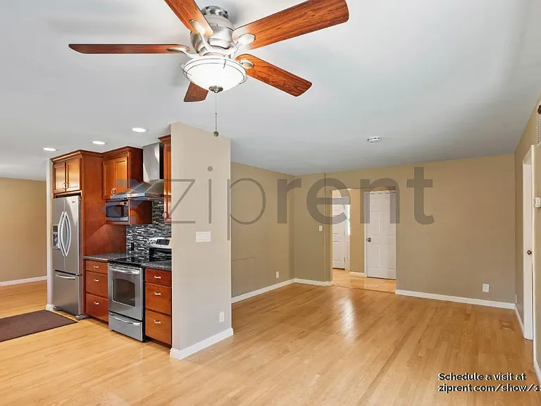 1602 Saint Regis Dr — Photo 15