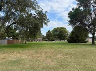 Brentwood Rd, Machesney Park, IL 61115