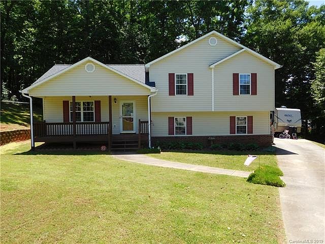 1st image of 112 Surrey Dr #21