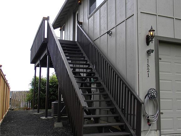5th image of 1521 E Treasure Island Dr