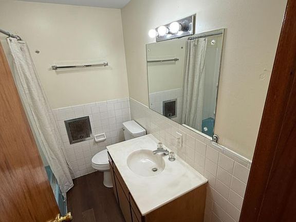 5th image of 211 S Main St #2