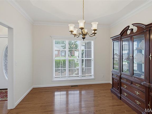 3rd image of 2841 Karmen Ln
