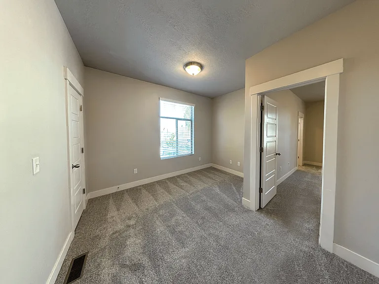 Madrona Townhomes — Photo 5