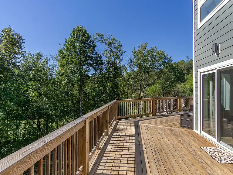 27 M L Reagan Dr — Photo 33