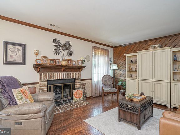 4th image of 5 Partridge Ct