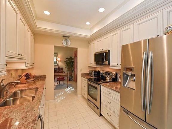 3rd image of 4054 Wilshire Cir E #146