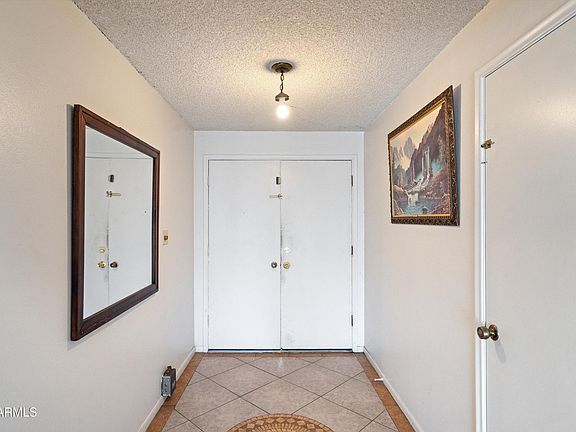 3rd image of 2143 W EUGIE Avenue