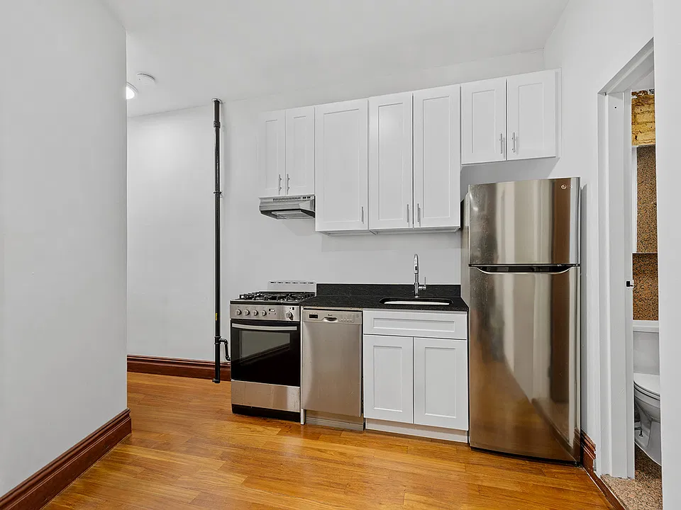 150 E 3rd St #1B