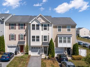 14 Venetian Ct, Hedgesville, WV 25427