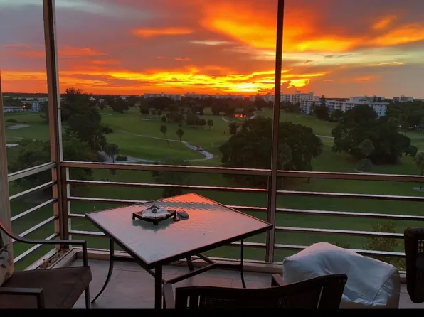 2671 S Course Dr APT 806, Pompano Beach, FL 33069