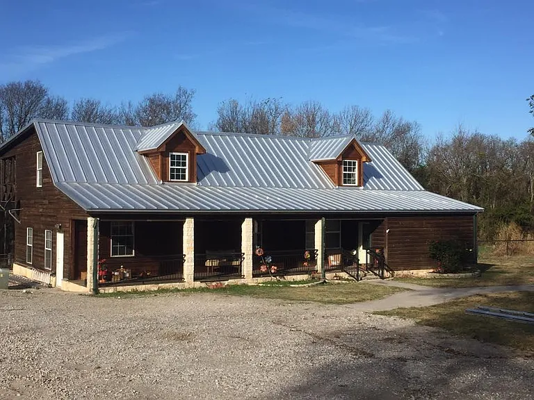 1095 County Road 561 — Photo 1