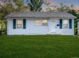 129 Cameron Rd, Saint Louis, MO 63137