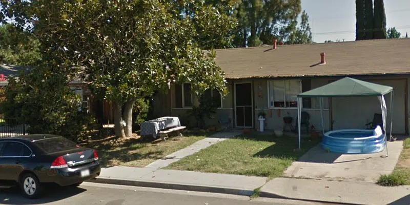 5674 9th St photo 1
