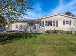 1530 Arbor Ln, Manistee, MI 49660