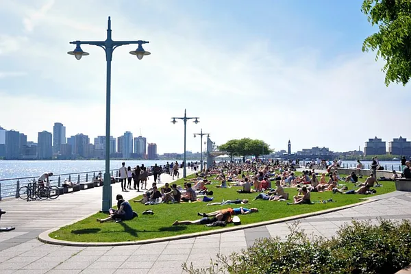 Rented by Compass | media 14