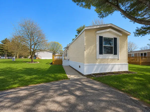 2 Bed 2 Bath Single Section Plan, Sashabaw Meadows