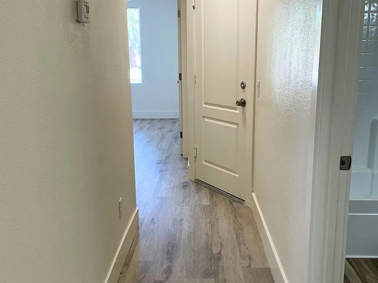 2317 Logsdon Dr — Photo 20