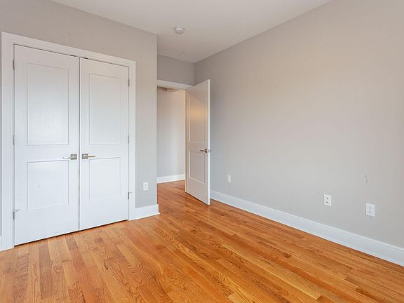 4th image of 3 Perrine Ave