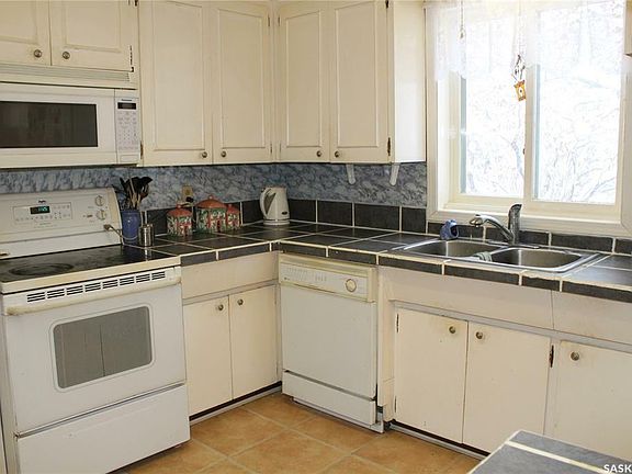 2nd image of 47 Bantry St