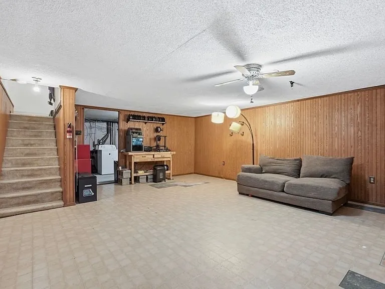 540 Granby Rd #21 — Photo 10