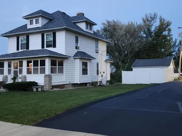 214 N Church St, Oak Harbor, OH 43449