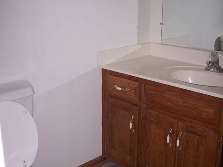 708 Streck Ct — Photo 9