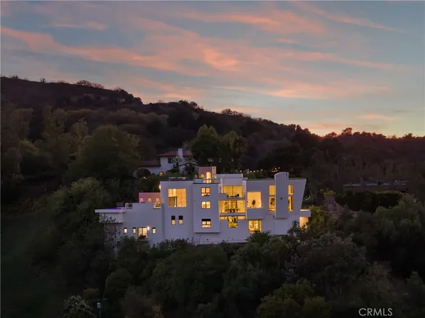 3596 Woodhill Canyon Rd, Studio City, CA 91604