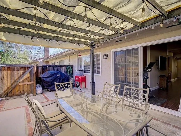 5071 Apple Tree — Photo 18
