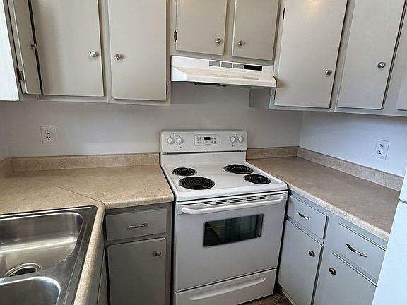 5th image of 4519 Cannon Ave #12
