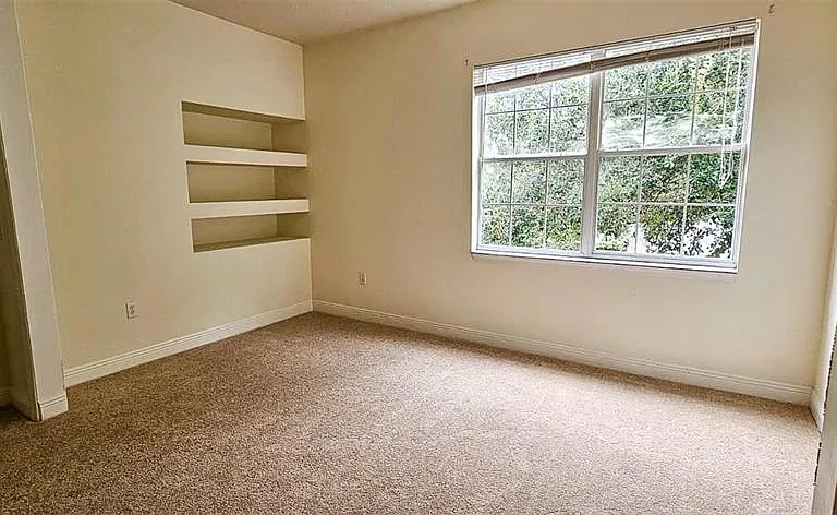 200 Southern Pecan Cir #203 — Photo 6