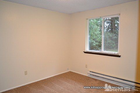 4th image of 7240A E Van Buren Ave