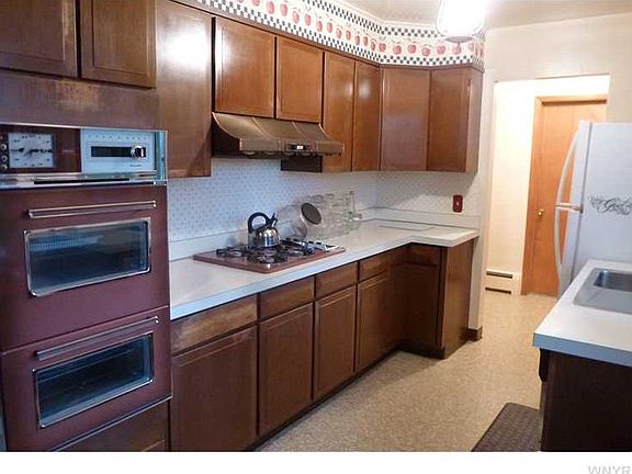 3rd image of 58 Pleasant View Dr