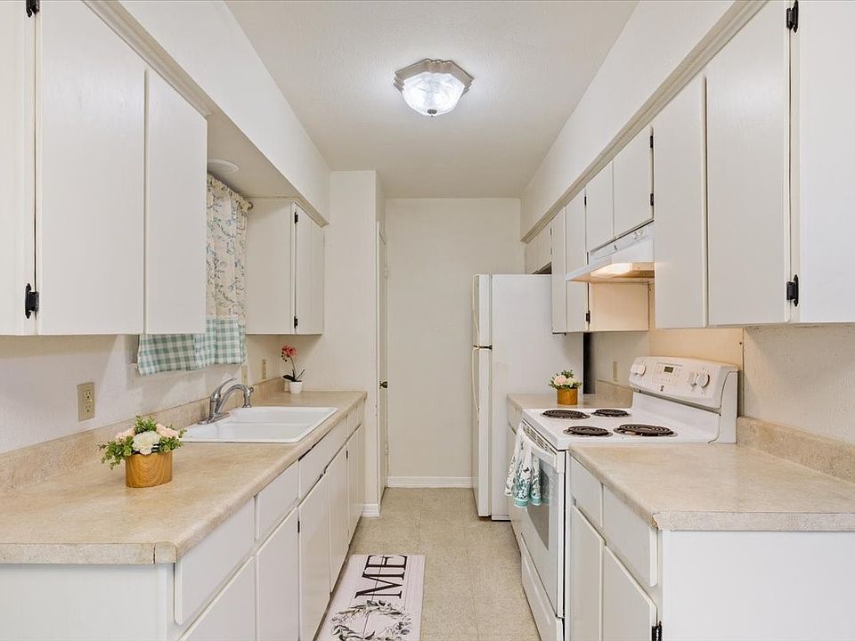 1st image of 901 Church Ave