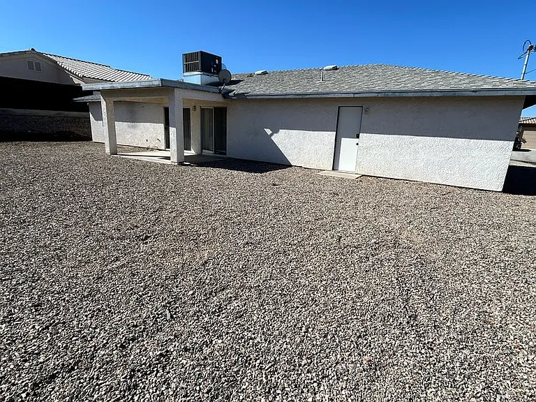 1668 Riverbelle Dr — Photo 23