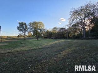 14009 N Tolle Ln, Mount Vernon, IL 62864