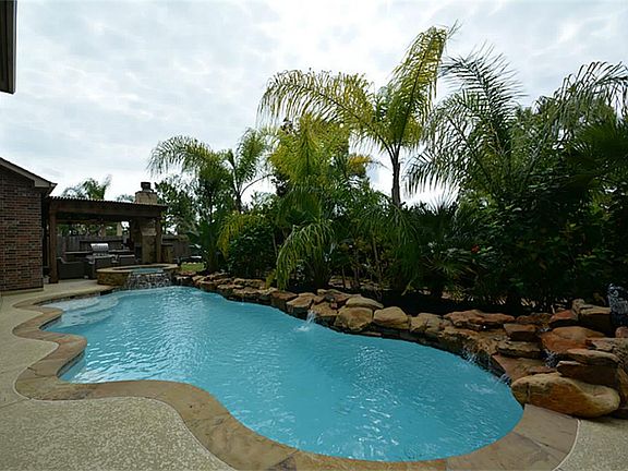 5th image of 25203 Oakton Springs Dr