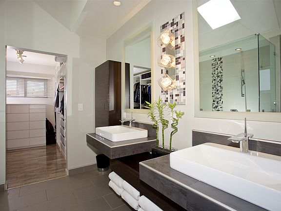 5th image of 6126 Loukelton Cir