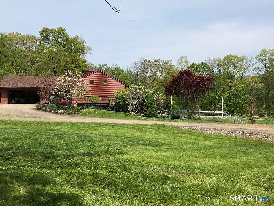 1st image of 11 East Howey Road
