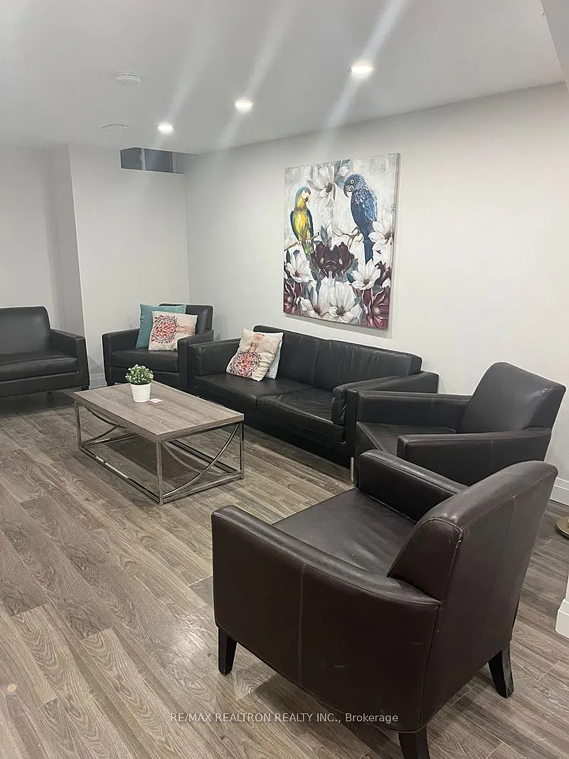 2 bed, $1,500 — Photo 4
