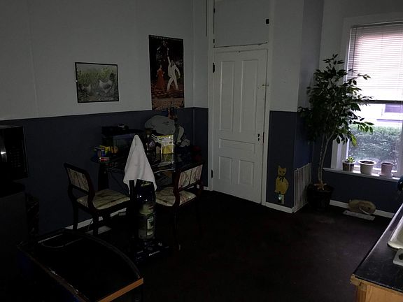 3rd image of 216 E Central Ave APT 4
