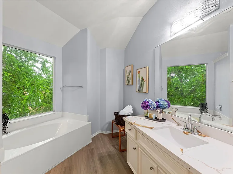 11745 Logan Ridge Dr — Photo 29
